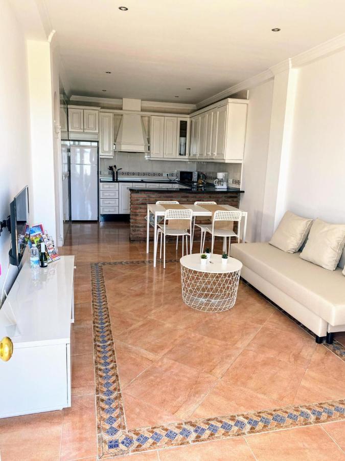 Apartamento Rio Adelfas Appartement Benajarafe Buitenkant foto