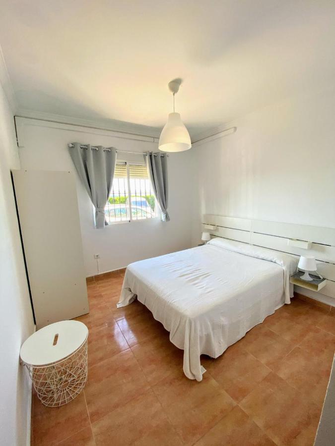Apartamento Rio Adelfas Appartement Benajarafe Buitenkant foto