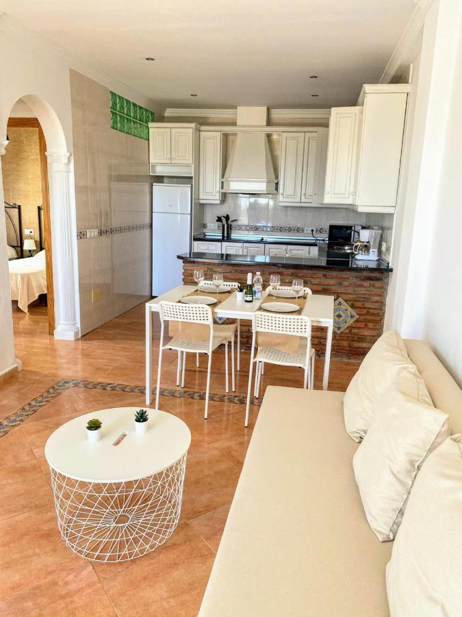 Apartamento Rio Adelfas Appartement Benajarafe Buitenkant foto