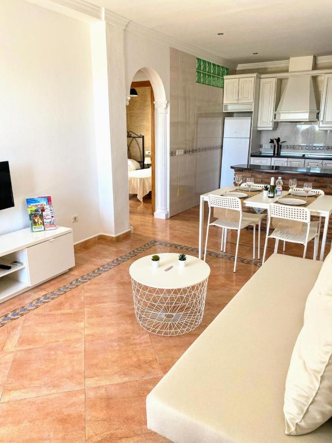 Apartamento Rio Adelfas Appartement Benajarafe Buitenkant foto