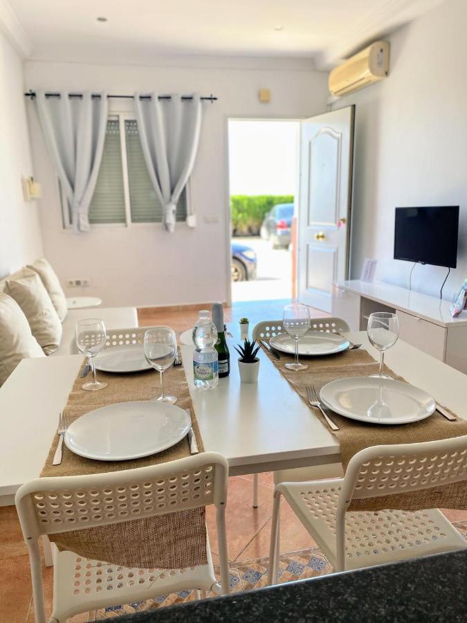 Apartamento Rio Adelfas Appartement Benajarafe Buitenkant foto